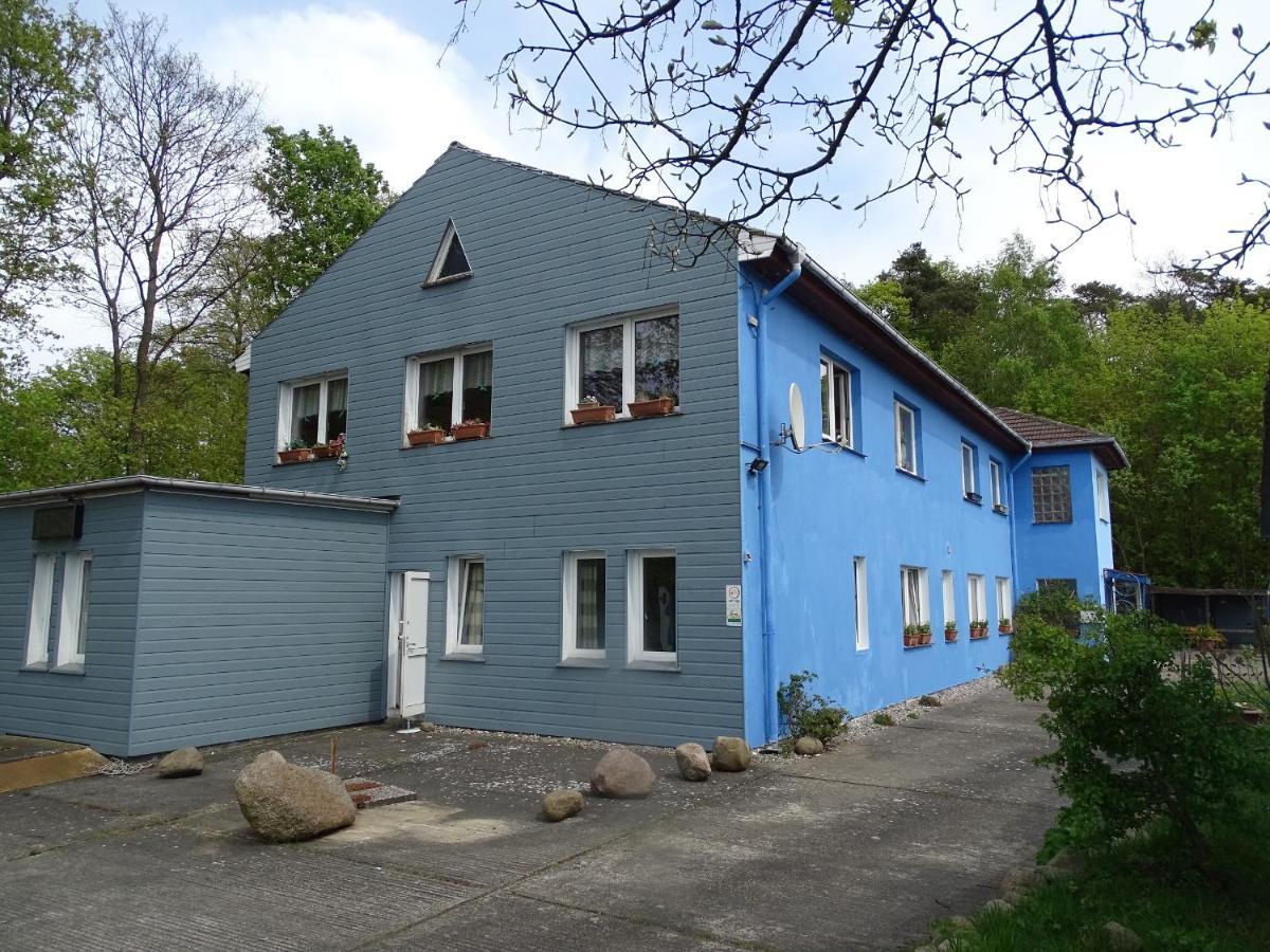 Gasthof Blaues Haus Otel Bastorf Dış mekan fotoğraf